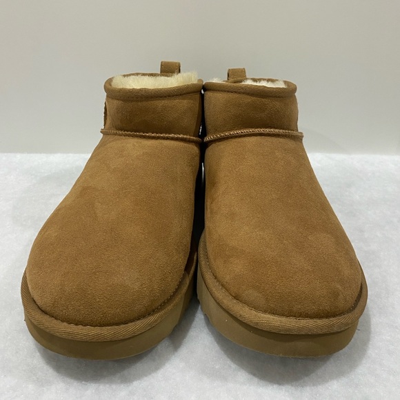 UGG CLASSIC ULTRA MINI BOOT Women's US Sz 11 - Picture 3 of 10